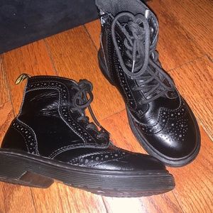 Dr. marten kids boots Delaney